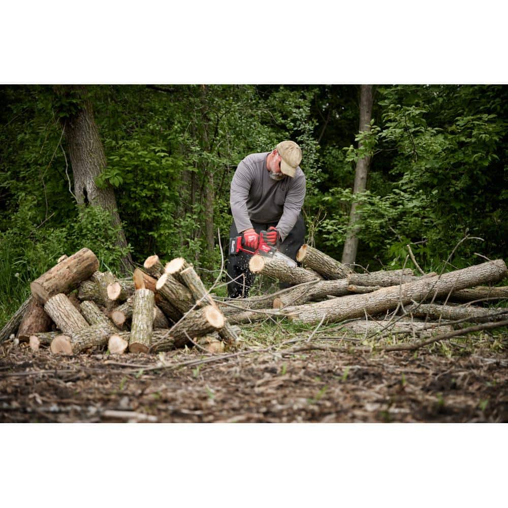 M18 FUEL 18V Lithium-Ion Brushless Battery 8 in. HATCHET Pruning Saw (Tool-Only)