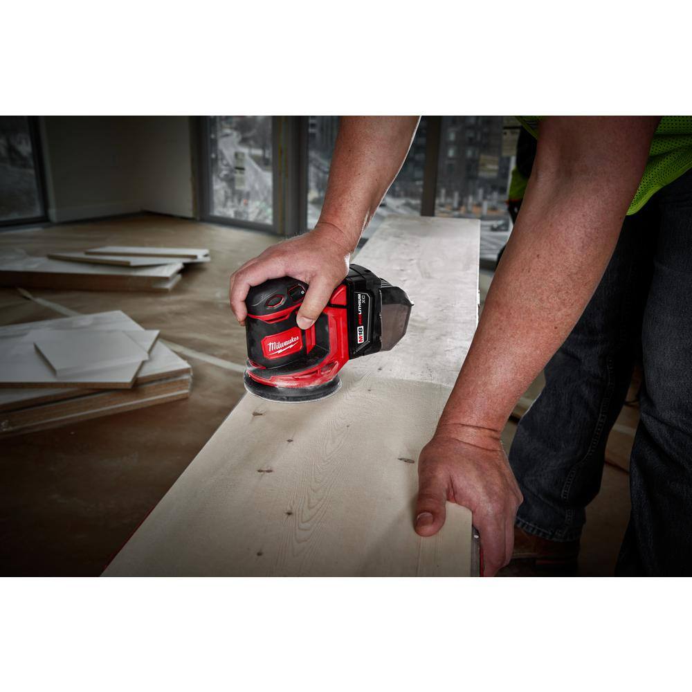 M18 18V Lithium-Ion Cordless 5 in. Random Orbit Sander with (1) 5.0 Ah, (1) 2.0 Ah Battery and Charger