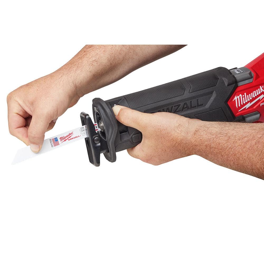 M18 FUEL 18V Lithium-Ion Brushless Cordless SAWZALL Reciprocating Saw Kit W/M18 FUEL Grinder
